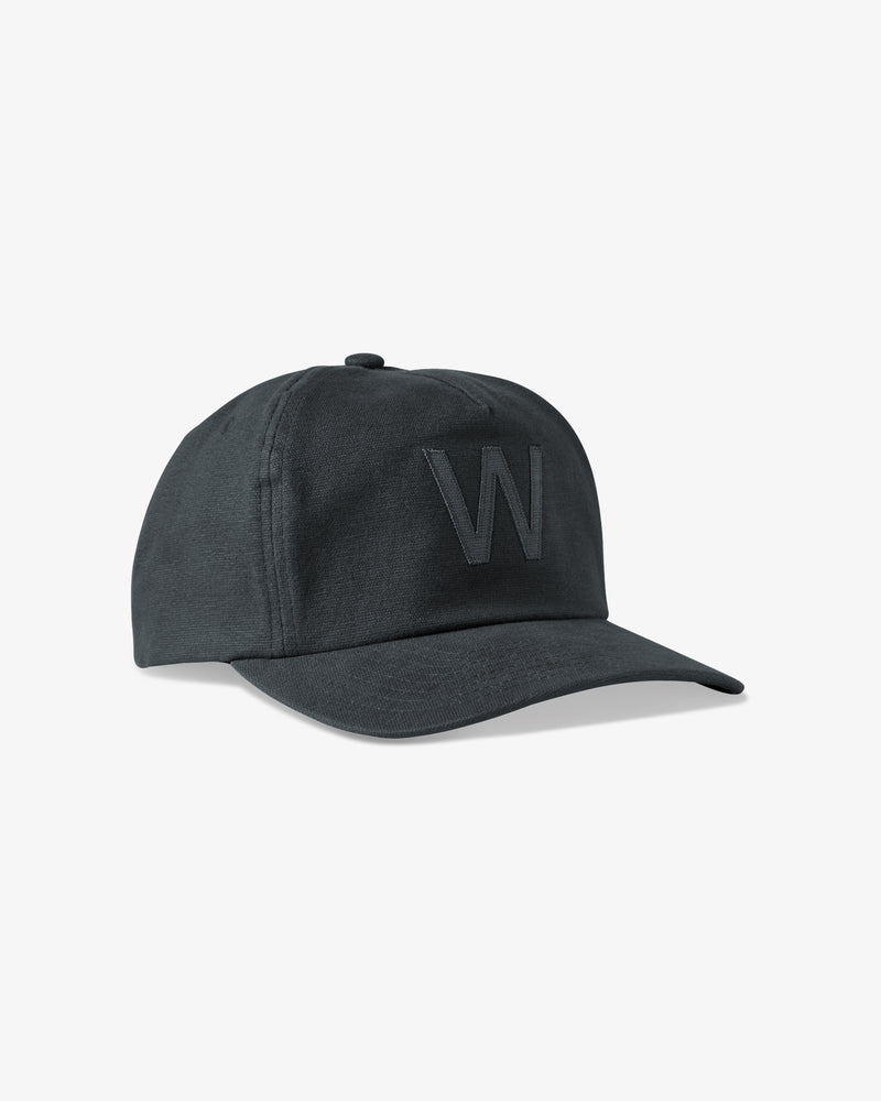 Black / Black