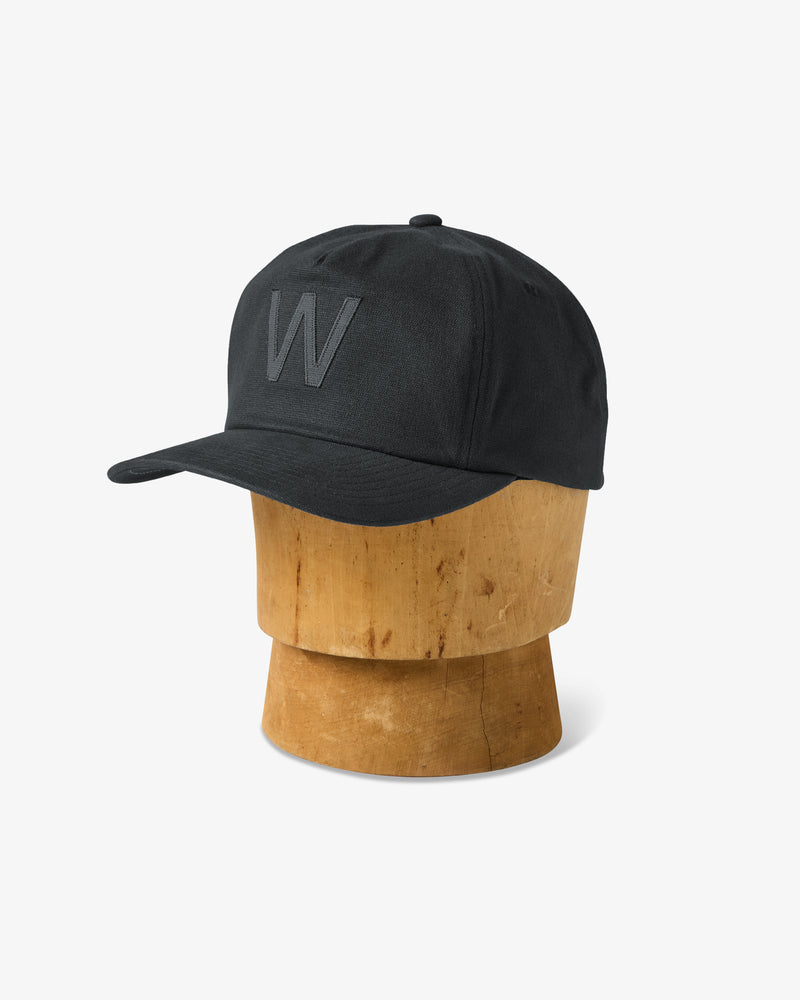 Black / Black
